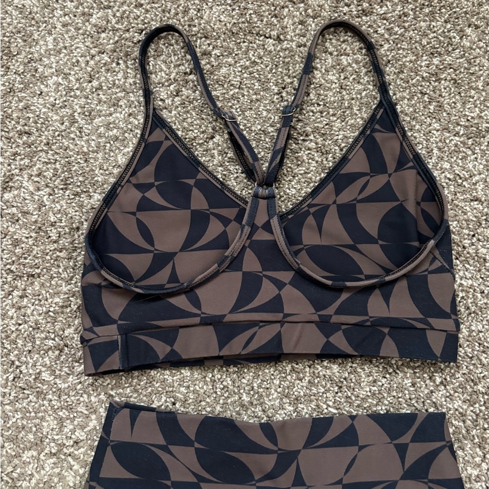 SKATIE Geometric Pattern Set - Picture 2 of 2